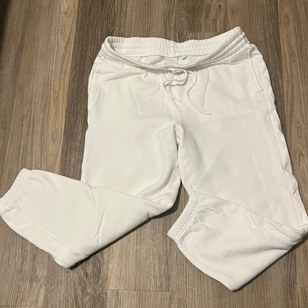 Aritzia Sweatfleece cozy fleece Boyfriend fit in white size L